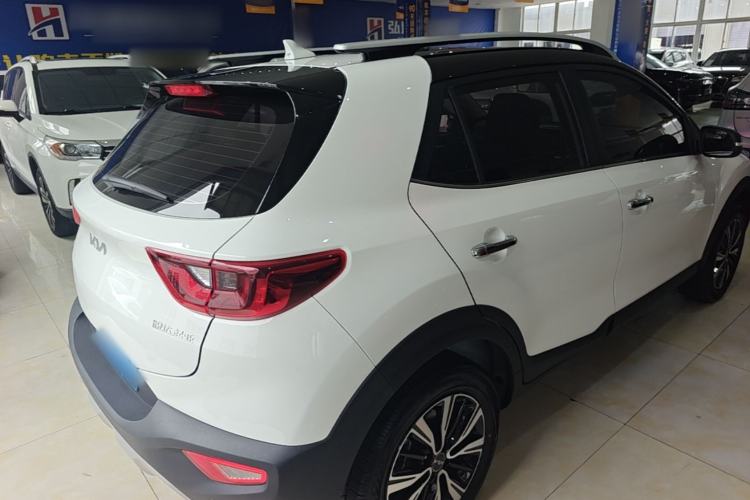 Used Kia kx1 Stonic 2021 1.4L CVT Fun & Sunroof Model Rear Right 45 Deg