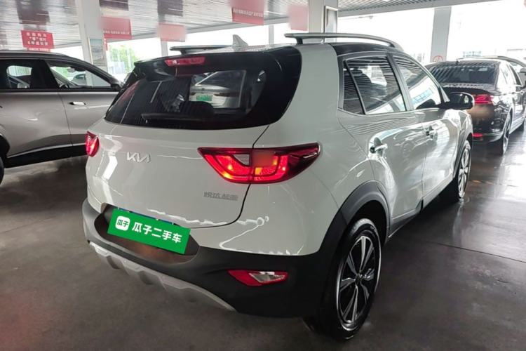 Used Kia kx1 Stonic 2021 1.4L CVT Sunroof Model Rear Right 45 Deg