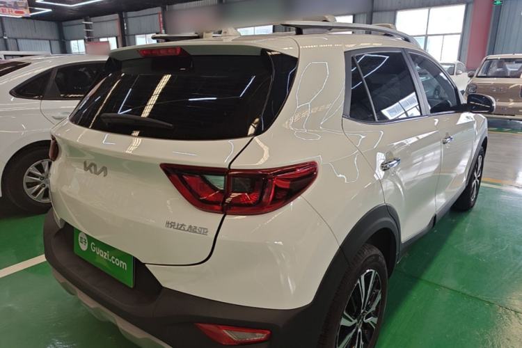 Used Kia kx1 Stonic 2021 1.4L CVT Fun Edition Rear Right 45 Deg