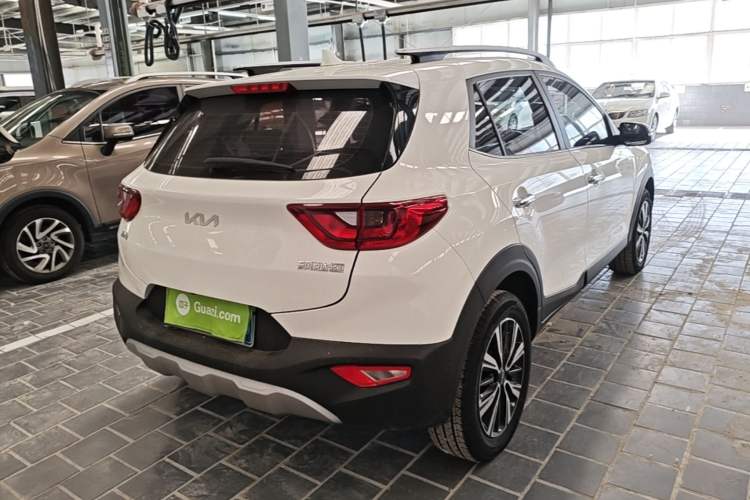 Used Kia kx1 Stonic 2021 1.4L CVT Fun Edition Rear Right 45 Deg