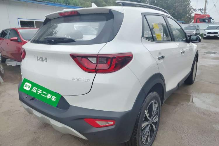 Used Kia kx1 Stonic 2021 1.4L CVT Fun Edition Rear Right 45 Deg