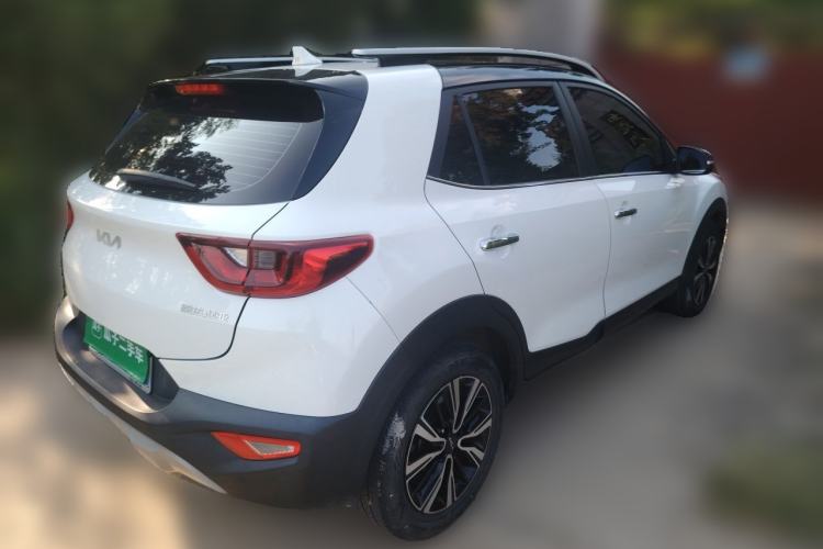 Used Kia kx1 Stonic 2021 1.4L CVT Fun & Sunroof Model Rear Right 45 Deg