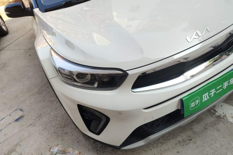 Used Kia kx1 Stonic 2021 1.4L CVT Fun & Sunroof Model Right Front Headlight