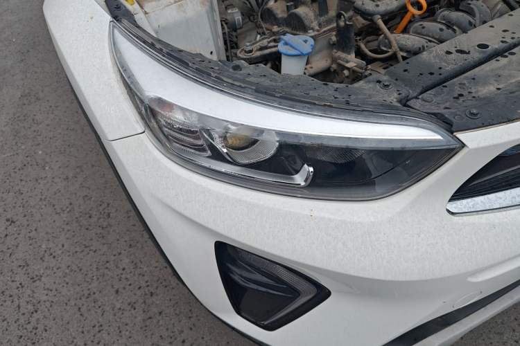 Used Kia kx1 Stonic 2021 1.4L CVT Fun Edition Right Front Headlight