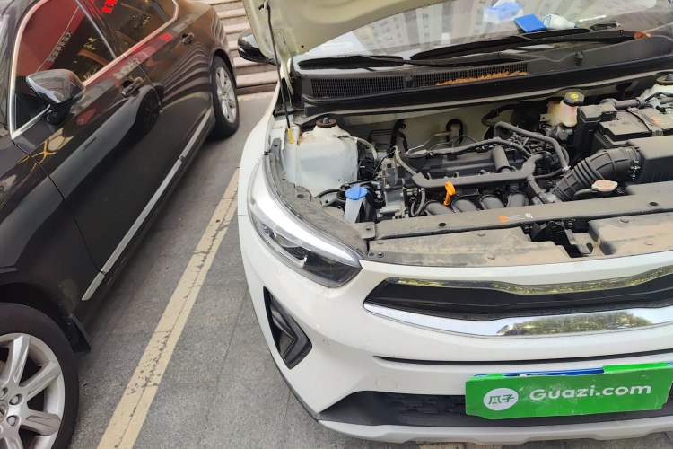Used Kia kx1 Stonic 2021 1.4L CVT Fun & Sunroof Model Right Front Headlight