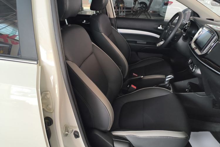 Used Kia kx1 Stonic 2021 1.4L Automatic Fun & Sport Edition Right Front Seat