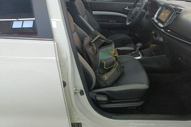 Used Kia kx1 Stonic 2021 1.4L CVT Sunroof Model Right Front Seat