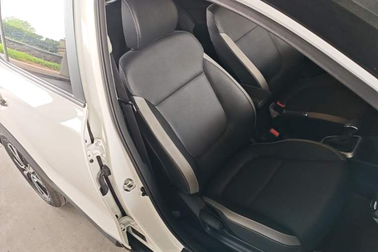 Used Kia kx1 Stonic 2021 1.4L CVT Sunroof Model Right Front Seat