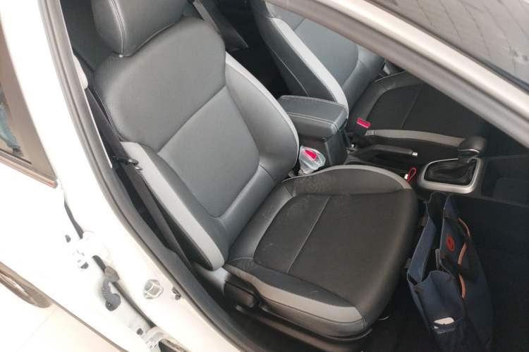 Used Kia kx1 Stonic 2021 1.4L CVT Sunroof Model Right Front Seat