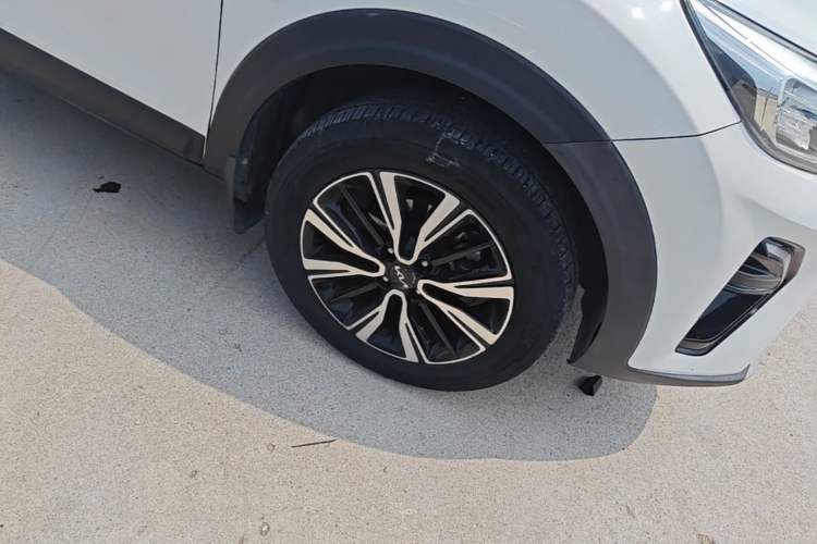 Used Kia kx1 Stonic 2021 1.4L CVT Sunroof Model Right Front Wheel Hub