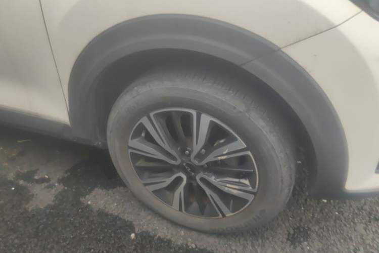 Used Kia kx1 Stonic 2021 1.4L CVT Sunroof Model Right Front Wheel Hub