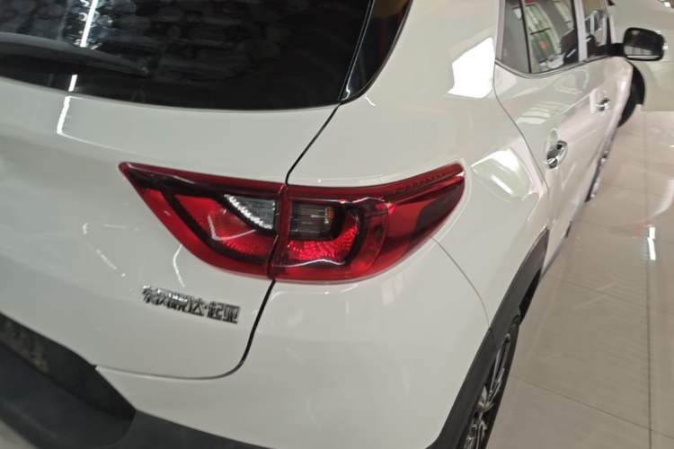 Used Kia kx1 Stonic 2021 1.4L CVT Fun & Sunroof Model Right Rear Taillight