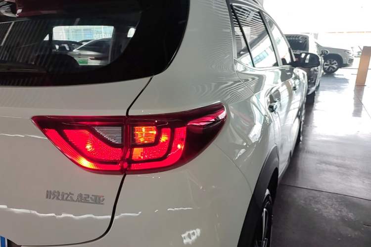 Used Kia kx1 Stonic 2021 1.4L CVT Sunroof Model Right Rear Taillight
