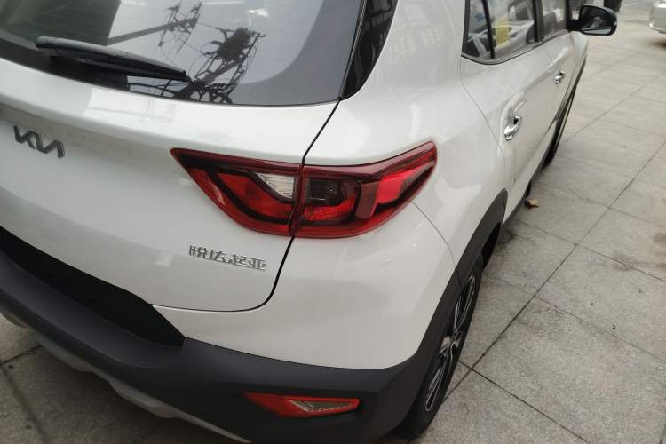 Used Kia kx1 Stonic 2021 1.4L CVT Sunroof Model Right Rear Taillight