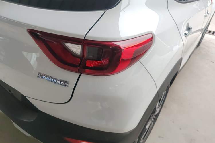 Used Kia kx1 Stonic 2021 1.4L Automatic Fun & Sport Edition Right Rear Taillight
