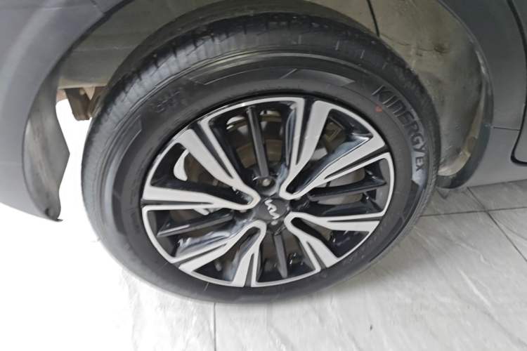 Used Kia kx1 Stonic 2021 1.4L CVT Sunroof Model Right Rear Wheel Hub
