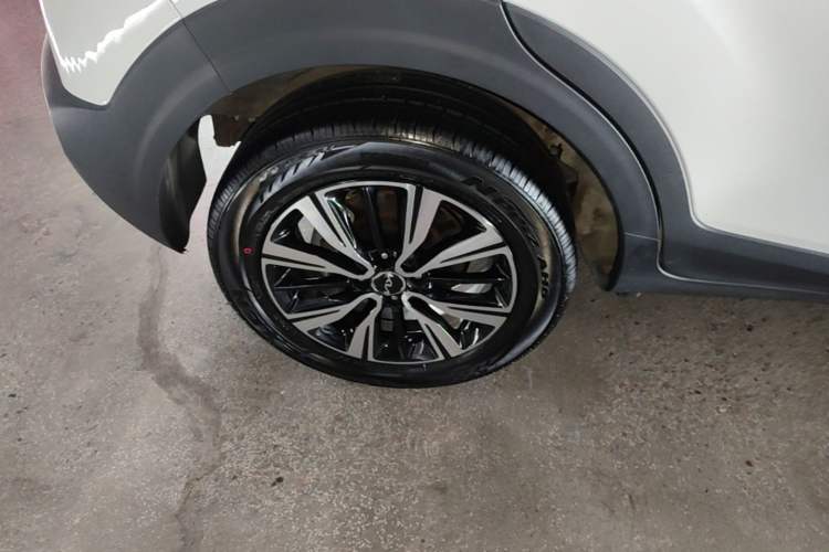 Used Kia kx1 Stonic 2021 1.4L CVT Sunroof Model Right Rear Wheel Hub