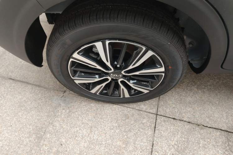 Used Kia kx1 Stonic 2021 1.4L CVT Sunroof Model Right Rear Wheel Hub