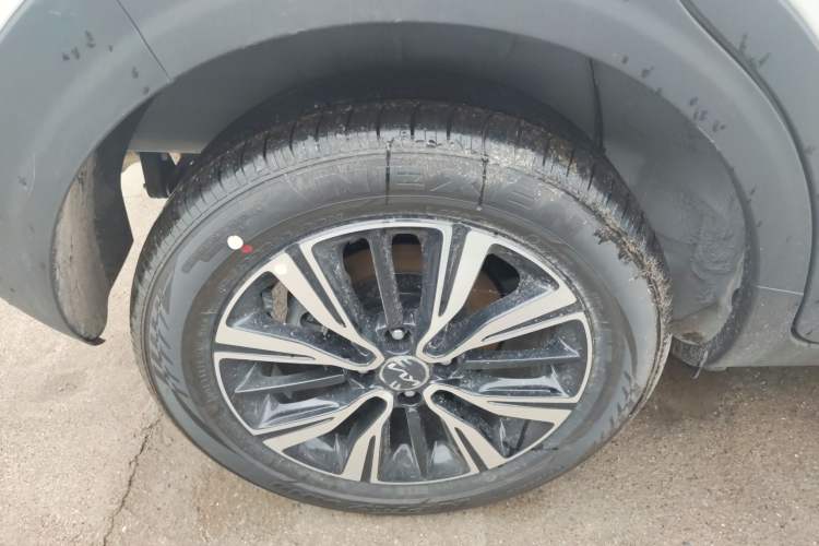 Used Kia kx1 Stonic 2021 1.4L CVT Fun Edition Right Rear Wheel Hub