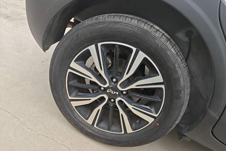 Used Kia kx1 Stonic 2021 1.4L CVT Sunroof Model Right Rear Wheel Hub