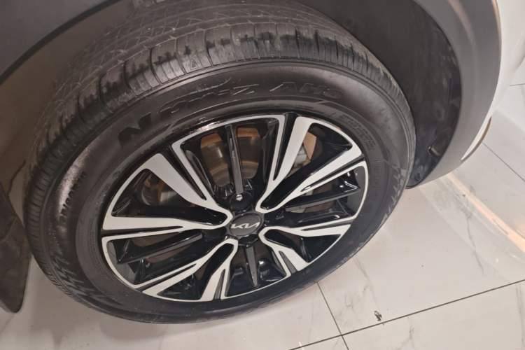 Used Kia kx1 Stonic 2021 1.4L CVT Sunroof Model Right Rear Wheel Hub