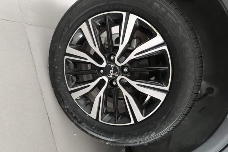 Used Kia kx1 Stonic 2021 1.4L CVT Sunroof Model Right Rear Wheel Hub