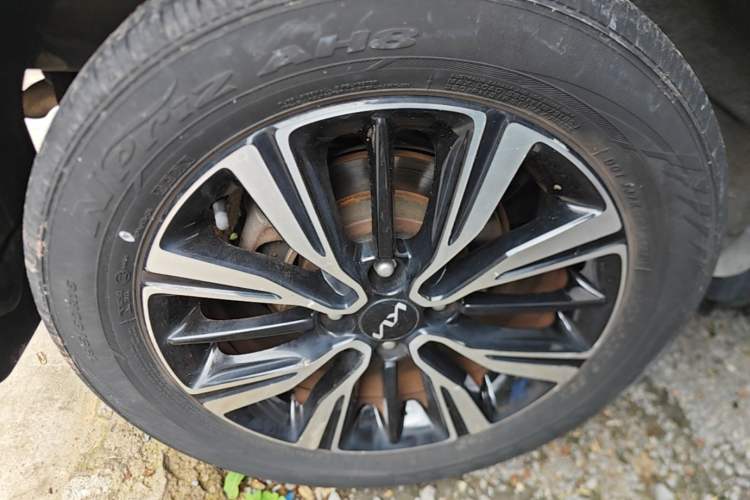 Used Kia kx1 Stonic 2021 1.4L CVT Sunroof Model Right Rear Wheel Hub