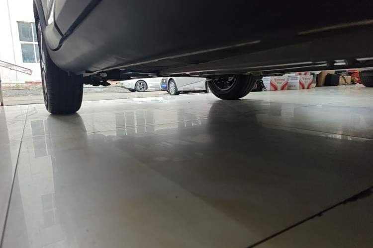Used Kia kx1 Stonic 2021 1.4L CVT Fun & Sunroof Model Right Side Sill