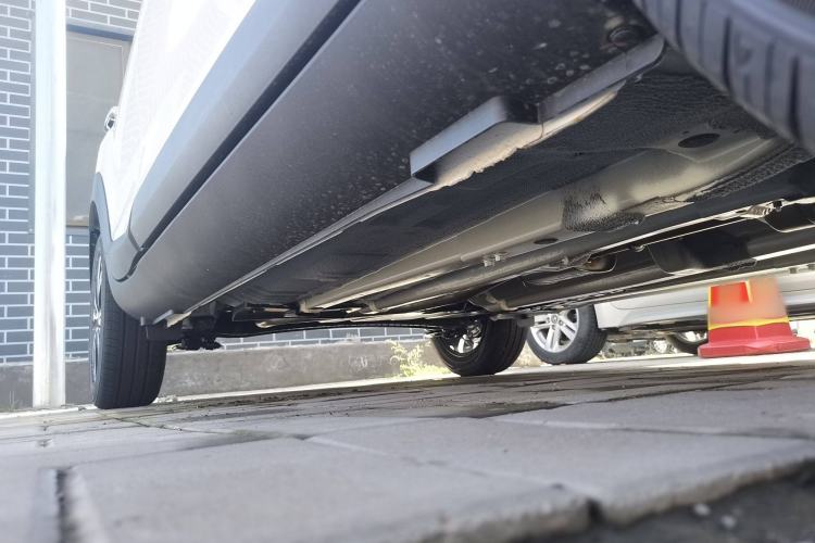 Used Kia kx1 Stonic 2021 1.4L CVT Fun Edition Right Side Sill