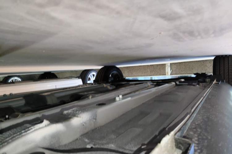 Used Kia kx1 Stonic 2021 1.4L CVT Sunroof Model Right Side Sill