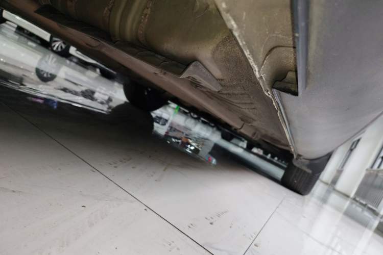 Used Kia kx1 Stonic 2021 1.4L CVT Fun Edition Right Side Sill