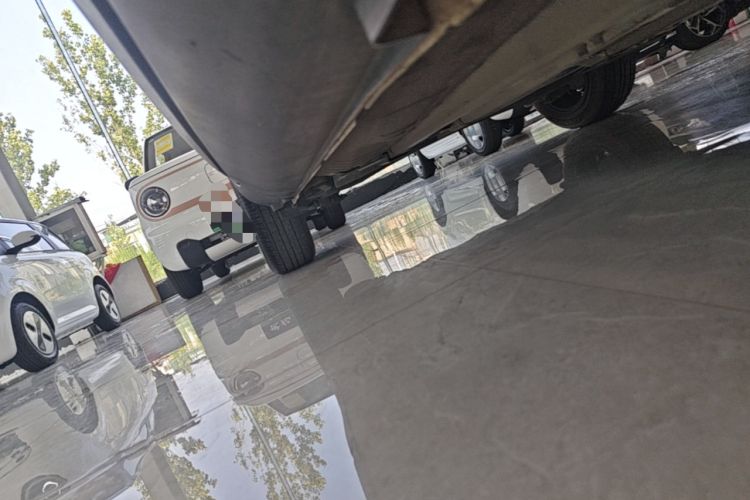 Used Kia kx1 Stonic 2021 1.4L Automatic Fun & Sport Edition Right Side Sill