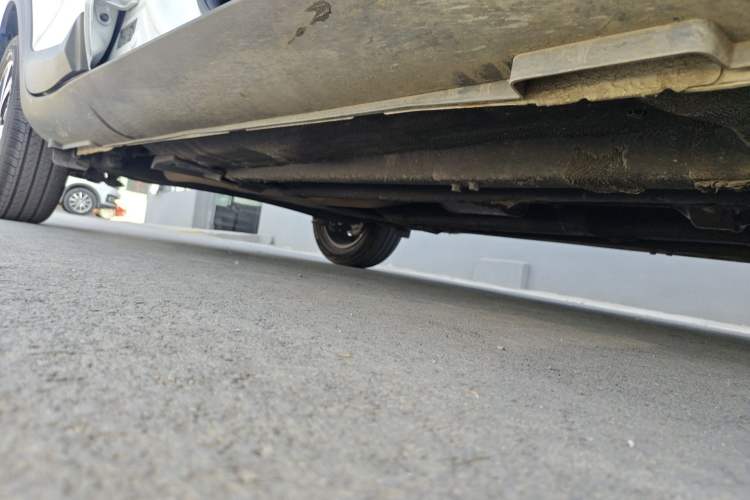 Used Kia kx1 Stonic 2021 1.4L CVT Sunroof Model Right Side Sill