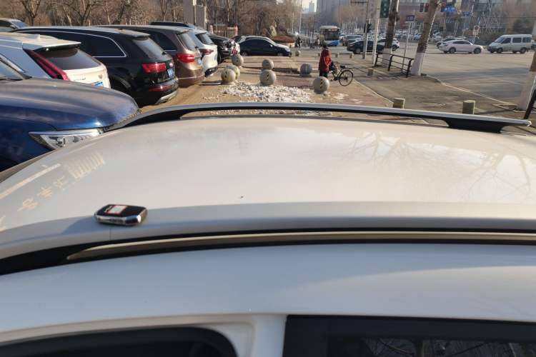 Used Kia kx1 Stonic 2021 1.4L CVT Fun Edition Roof