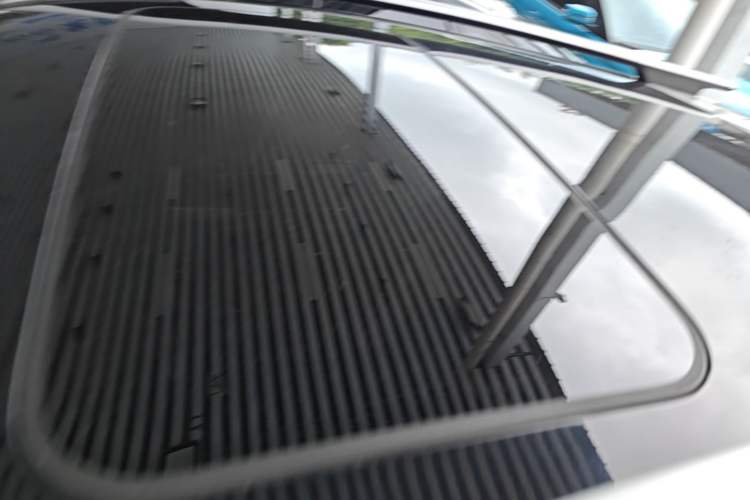 Used Kia kx1 Stonic 2021 1.4L CVT Sunroof Model Roof