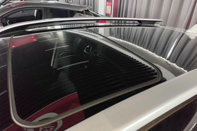 Used Kia kx1 Stonic 2021 1.4L CVT Sunroof Model Roof