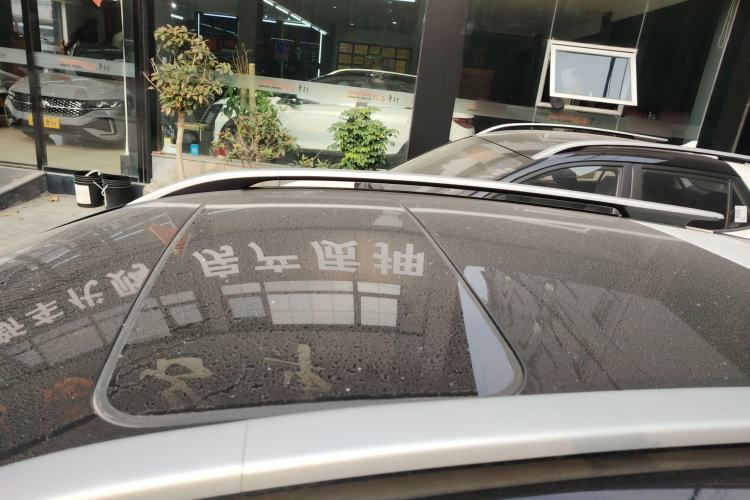 Used Kia kx1 Stonic 2021 1.4L CVT Sunroof Model Roof