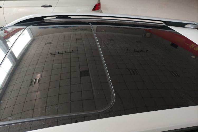 Used Kia kx1 Stonic 2021 1.4L CVT Sunroof Model Roof