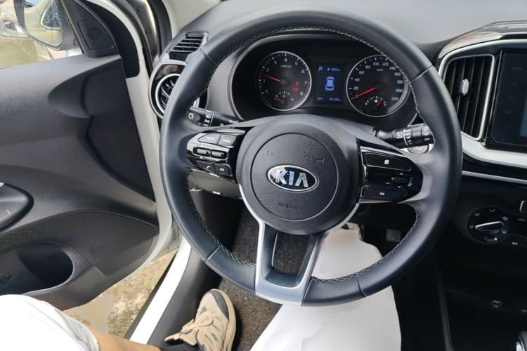 Used Kia kx1 Stonic 2021 1.4L CVT Fun Edition Steering Wheel