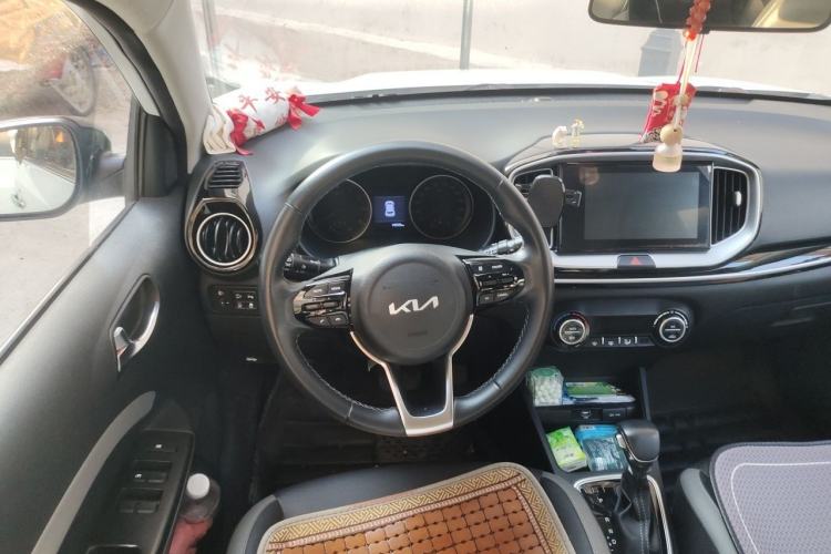 Used Kia kx1 Stonic 2021 1.4L CVT Fun & Sunroof Model Steering Wheel