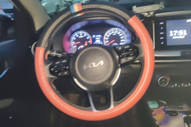 Used Kia kx1 Stonic 2021 1.4L CVT Fun & Sunroof Model Steering Wheel