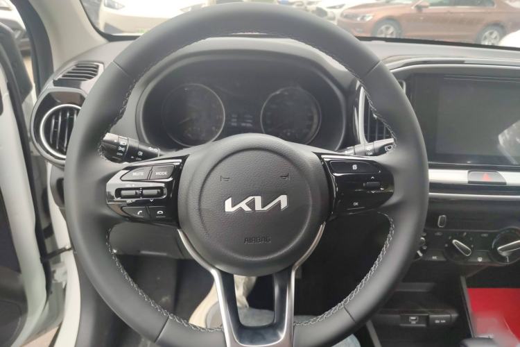 Used Kia kx1 Stonic 2021 1.4L CVT Fun Edition Steering Wheel