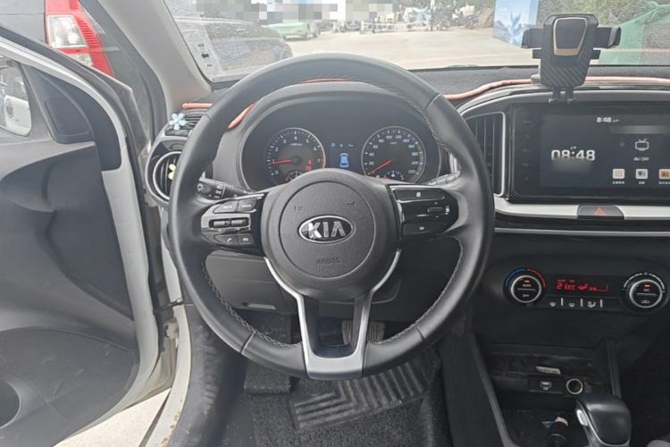 Used Kia kx1 Stonic 2021 1.4L Automatic Fun & Sport Edition Steering Wheel