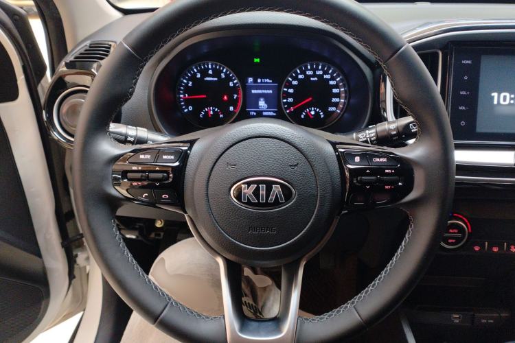 Used Kia kx1 Stonic 2021 1.4L CVT Fun & Sunroof Model Steering Wheel