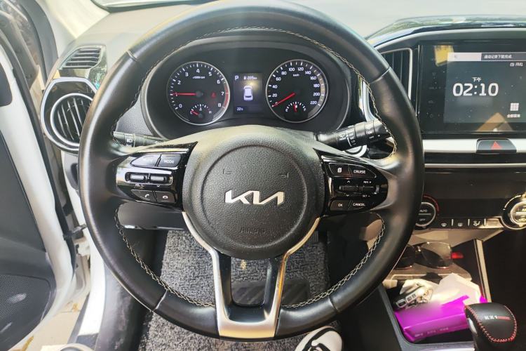 Used Kia kx1 Stonic 2021 1.4L CVT Fun & Sunroof Model Steering Wheel