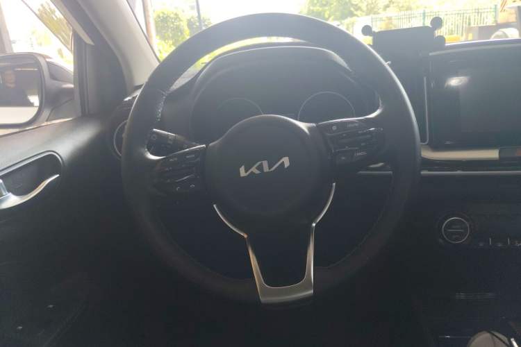 Used Kia kx1 Stonic 2021 1.4L CVT Fun & Sunroof Model Steering Wheel
