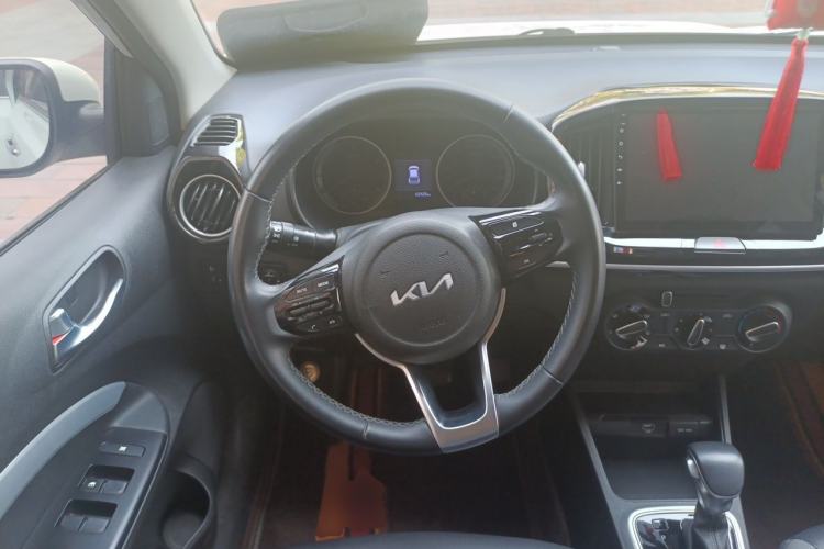Used Kia kx1 Stonic 2021 1.4L CVT Fun Edition Steering Wheel