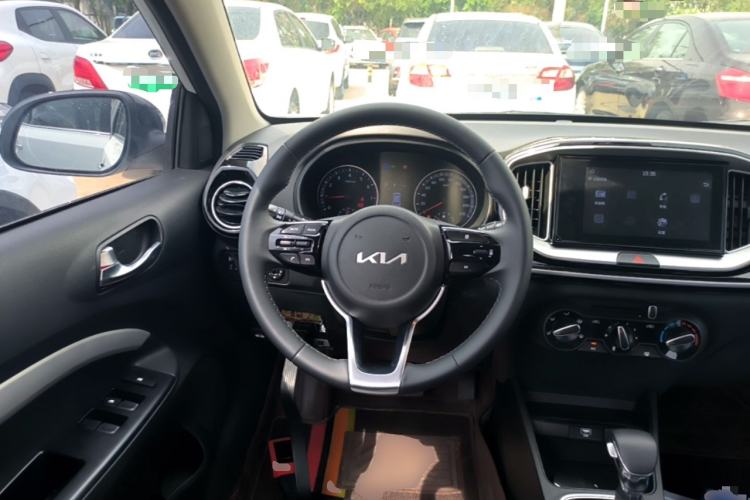 Used Kia kx1 Stonic 2021 1.4L CVT Fun Edition Steering Wheel
