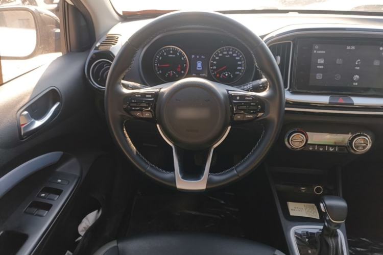 Used Kia kx1 Stonic 2021 1.4L CVT Sunroof Model Steering Wheel