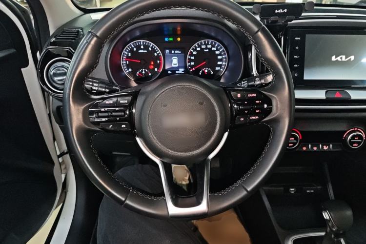 Used Kia kx1 Stonic 2021 1.4L CVT Sunroof Model Steering Wheel
